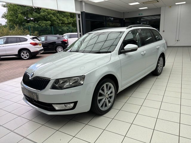 Skoda Octavia Tdi Se L Estate White #3
