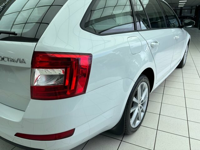 Skoda Octavia 1.4 Se Tsi 148 Bhp Black #14
