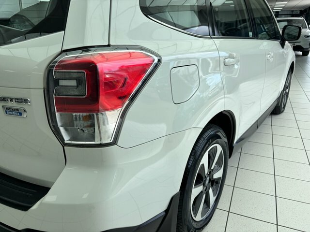 Subaru Forester 2.0 Xe Premium Lineartronic Gold #17