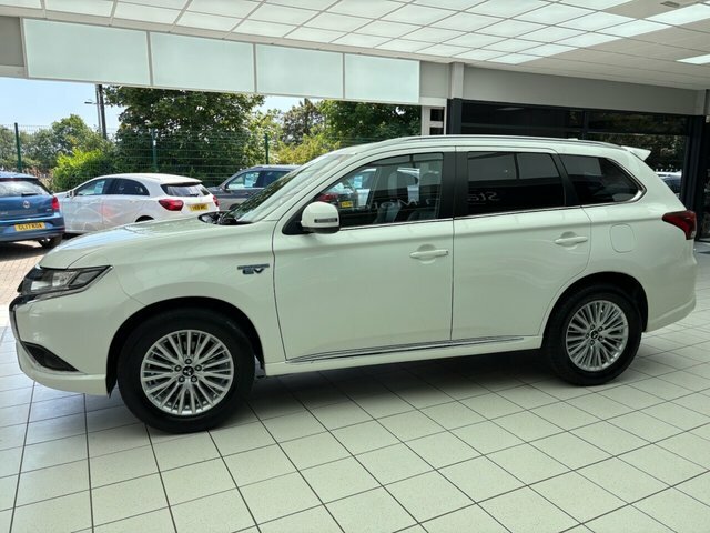Mitsubishi Outlander Twinmotor 13.8Kwh Dynamic Suv White #6