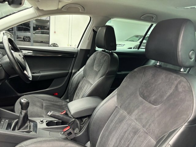 Skoda Octavia 2.0 Tsi Vrs Estate Black #43