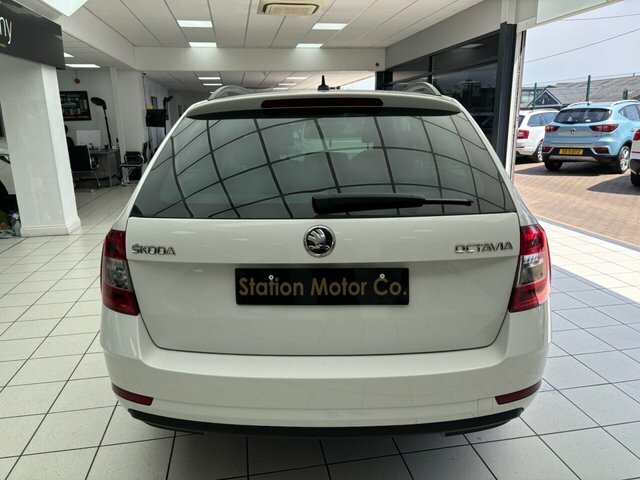 Skoda Octavia 2.0 Tsi Vrs Estate Black #11