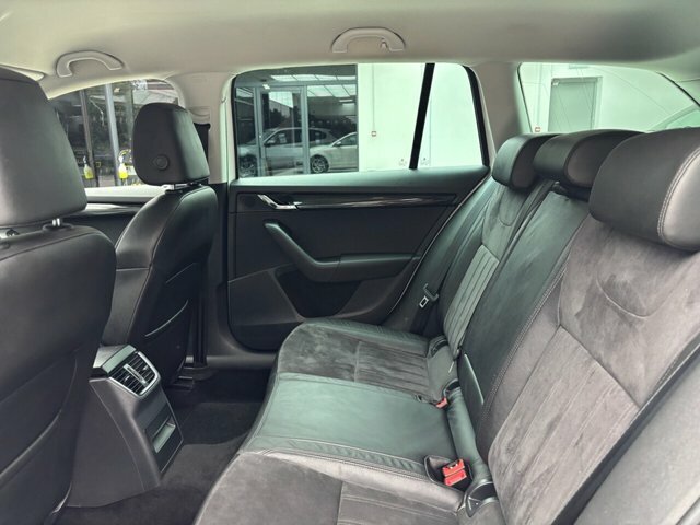 Skoda Octavia 2.0 Tsi Vrs Estate Black #32