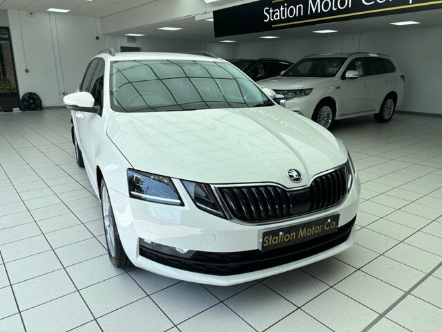 Skoda Octavia Tdi Se L Estate White #5