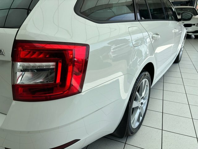 Skoda Octavia 2.0 Tsi Vrs Estate Black #19