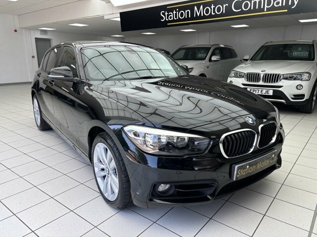BMW 1 Series 120I Sport Hatchback Black #2
