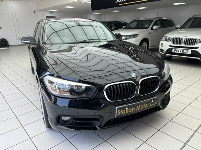 BMW 1 Series 120I Sport Hatchback Black #3
