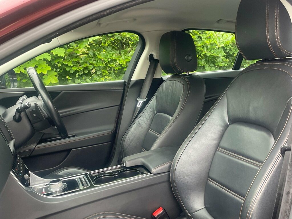 Jaguar XE Saloon 2.0 Gtdi Prestige 2016 Black #14