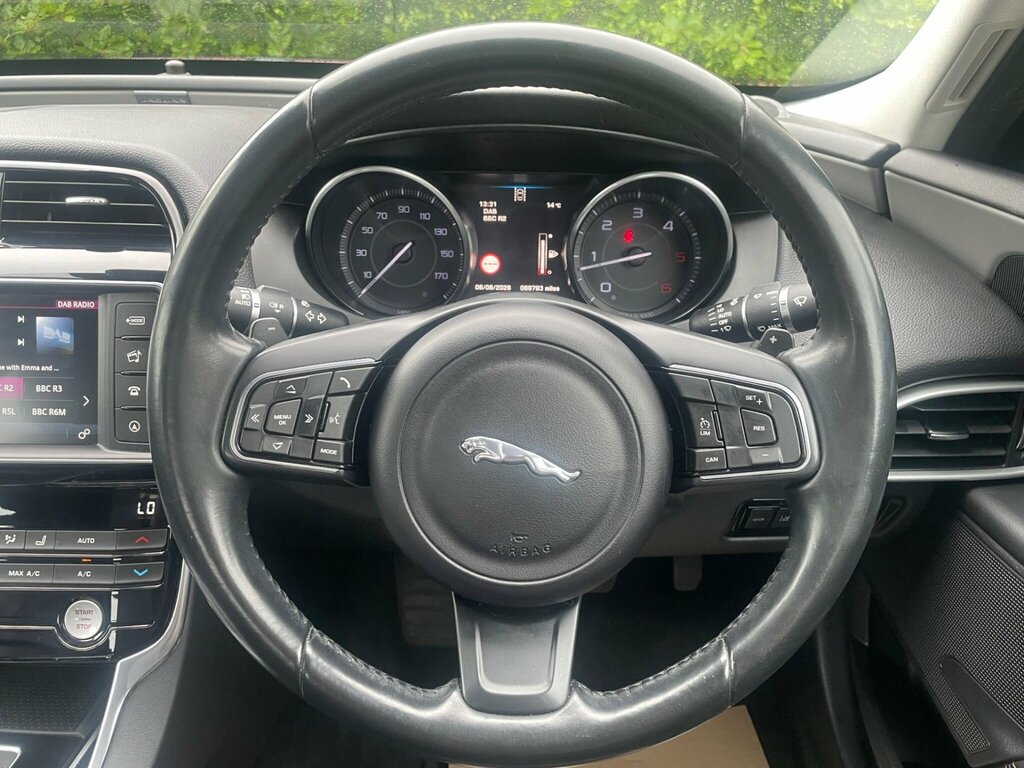 Jaguar XE Saloon 2.0 Gtdi Prestige 2016 Black #32