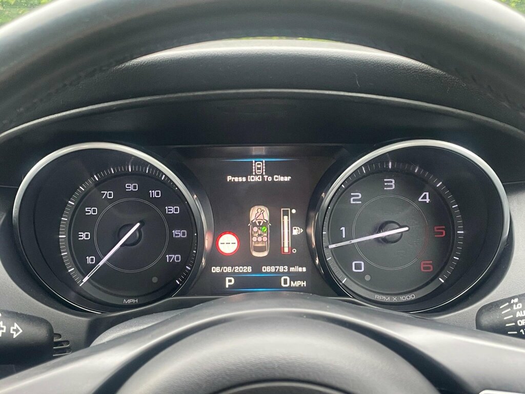 Jaguar XE Saloon 2.0 Gtdi Prestige 2016 Black #24