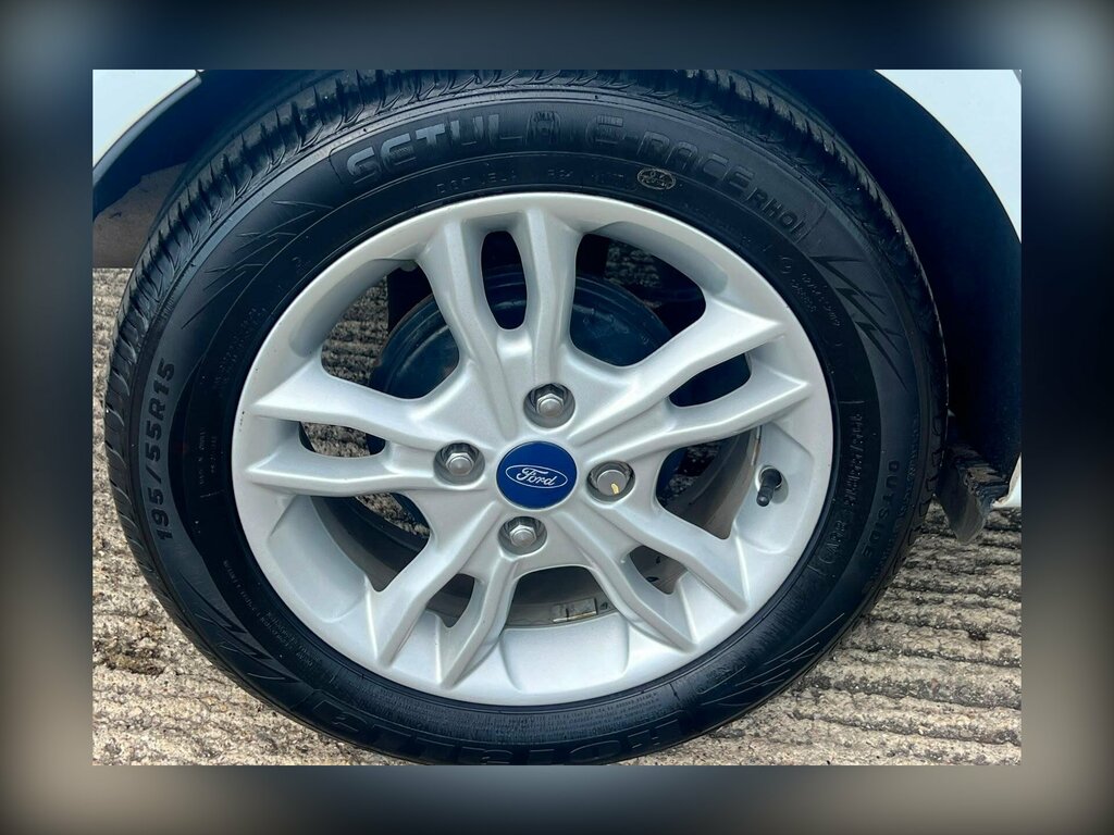 Ford Fiesta 1.0T Ecoboost Zetec Euro 5 Ss YG14RRK White #6