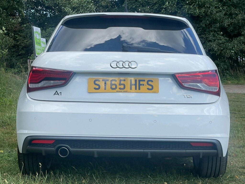 Audi A1 1.6 Tdi S Line Sportback Euro 6 Ss White #3