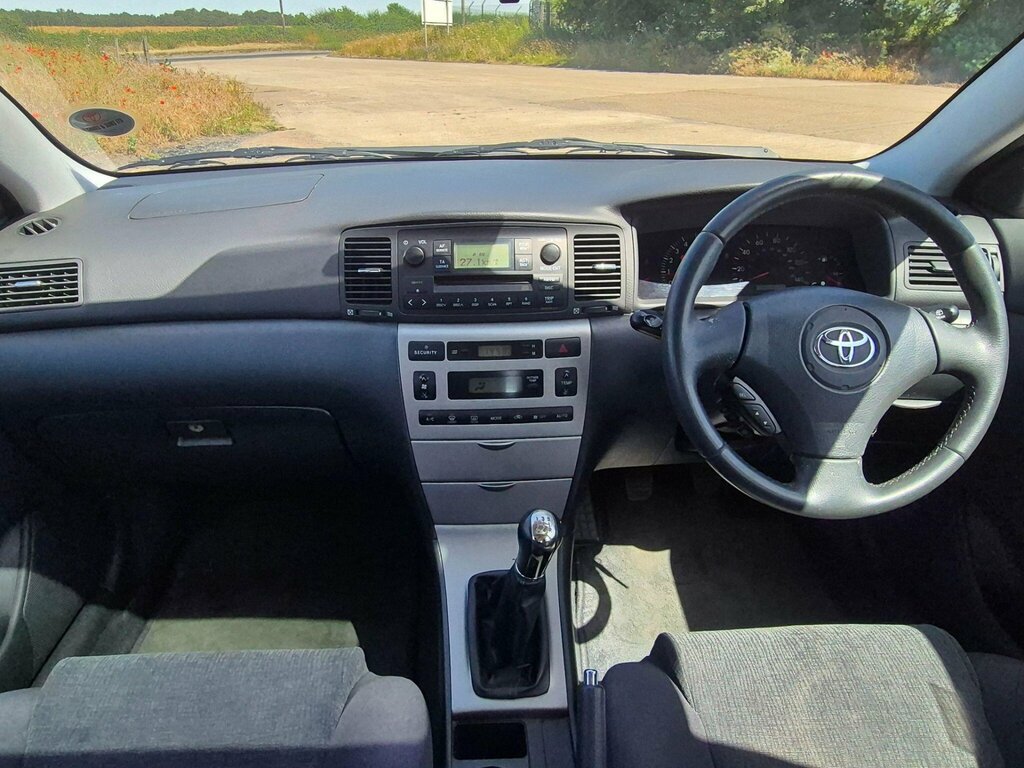 Toyota Corolla 1.6 Vvt-i T3 Silver #29