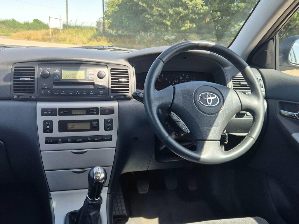 Toyota Corolla 1.6 Vvt-i T3 Silver #26