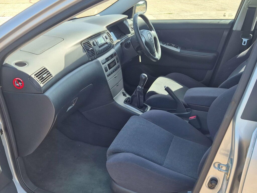 Toyota Corolla 1.6 Vvt-i T3 Silver #18