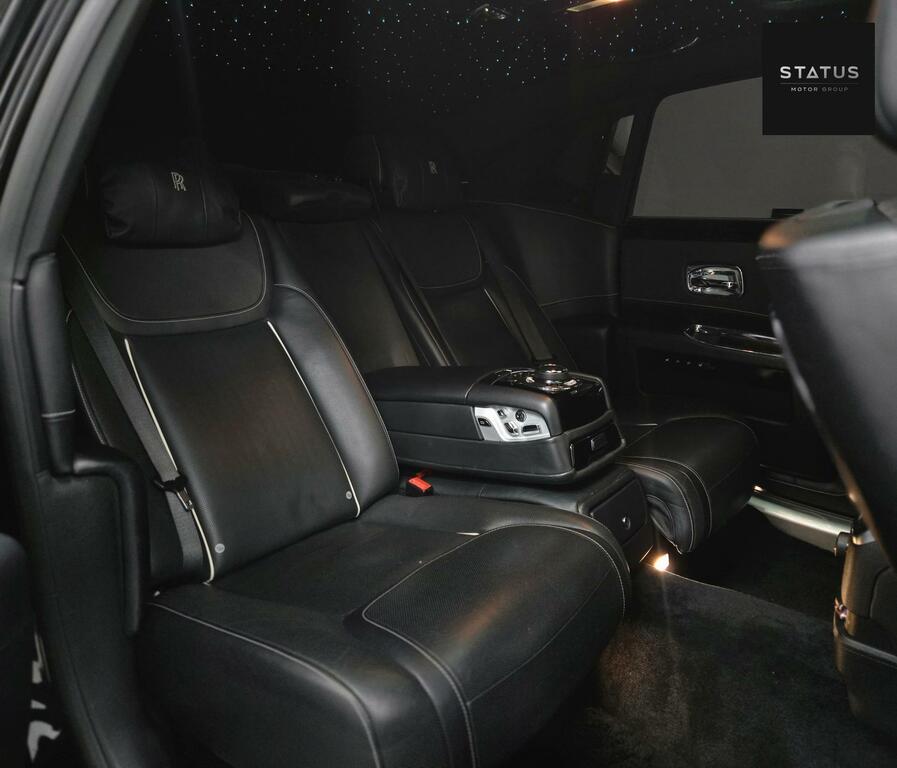 Rolls-Royce Ghost Saloon 6.6 V12 2016 Silver #41