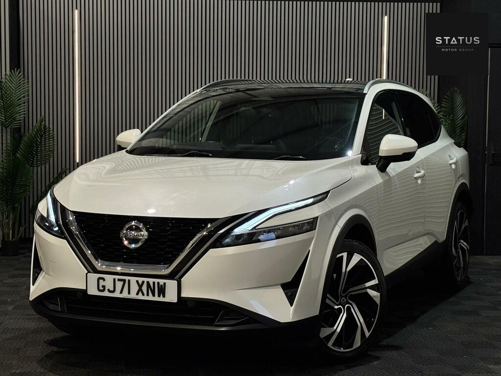 Nissan Qashqai Tekna GJ71XNW White #3