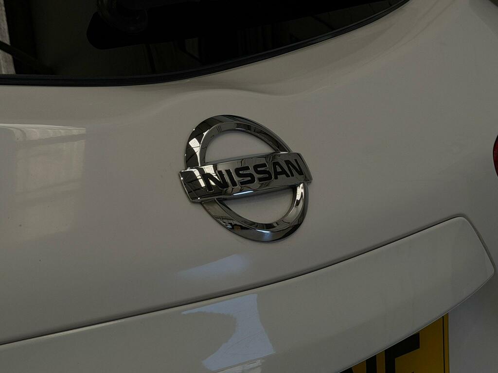 Nissan Pulsar Hatchback Blue #12