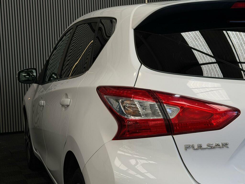 Nissan Pulsar Hatchback Blue #9