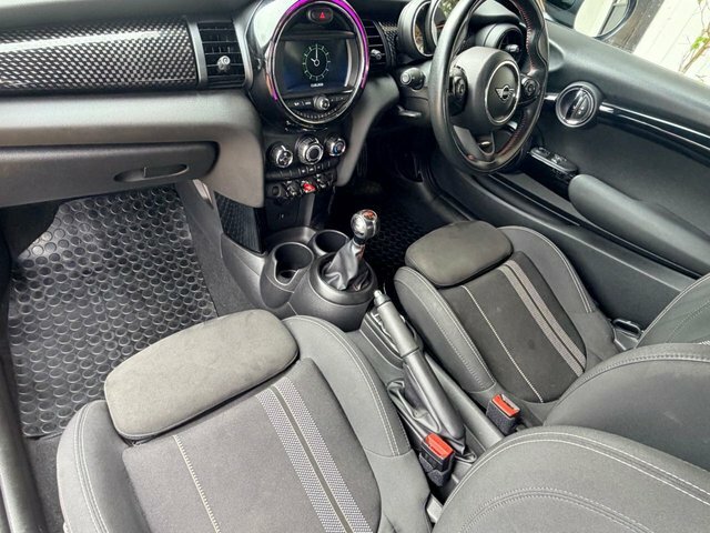Mini Hatch 2.0 Cooper S Sport Hatchback Eur YG69EUJ Grey #3