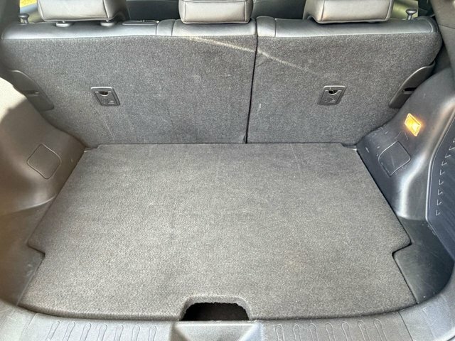 Nissan Juke 1.2 Tekna Dig-t 115 Bhp Silver #25