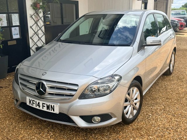 Mercedes-Benz B Class Mpv White #17