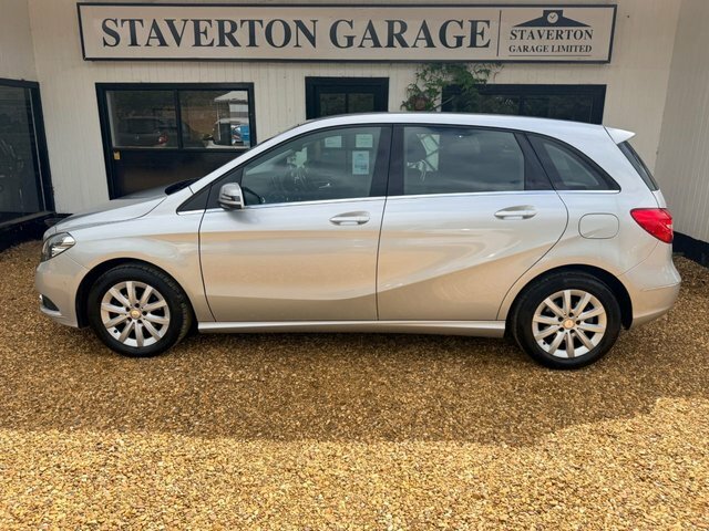 Mercedes-Benz B Class Mpv White #15