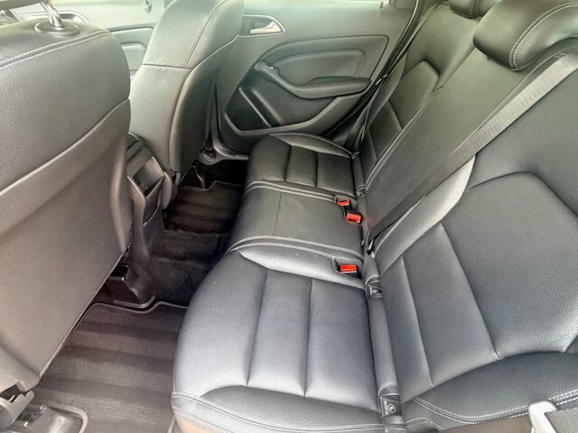 Mercedes-Benz B Class Mpv White #25