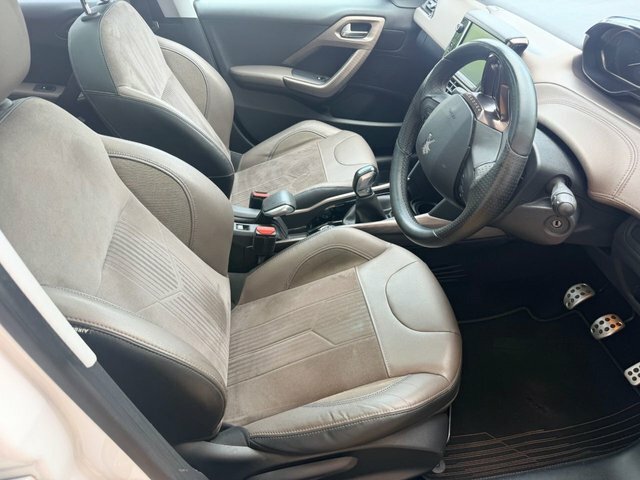 Peugeot 2008 Gt Line Red #31