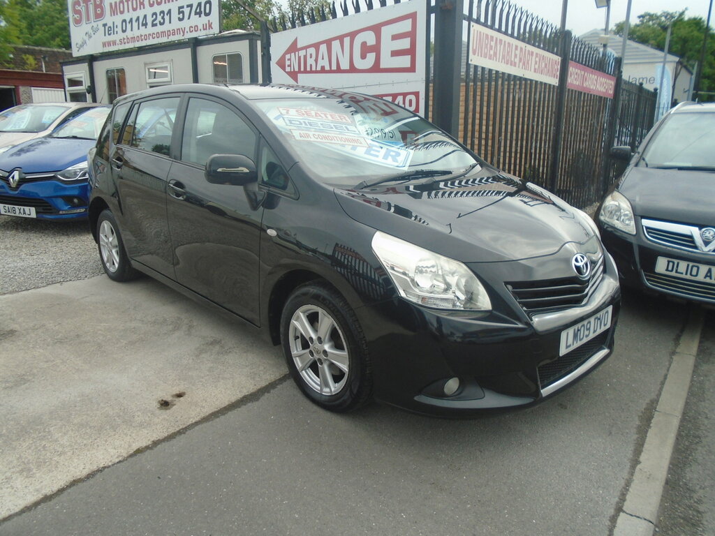 Toyota Verso 2.0 D-4d Tr Mpv Euro 4 130 Ps Black