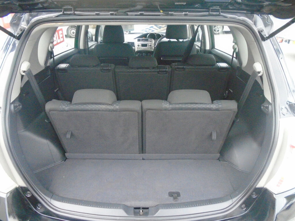 Toyota Verso Blue #14