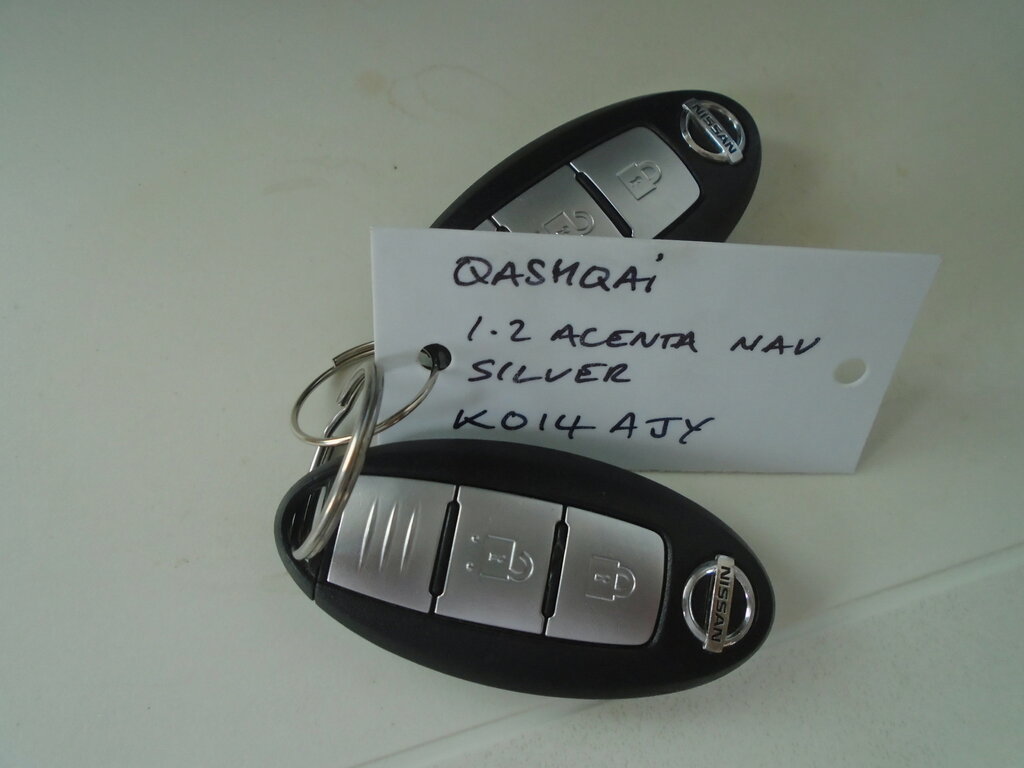 Nissan Qashqai Hatchback Black #17