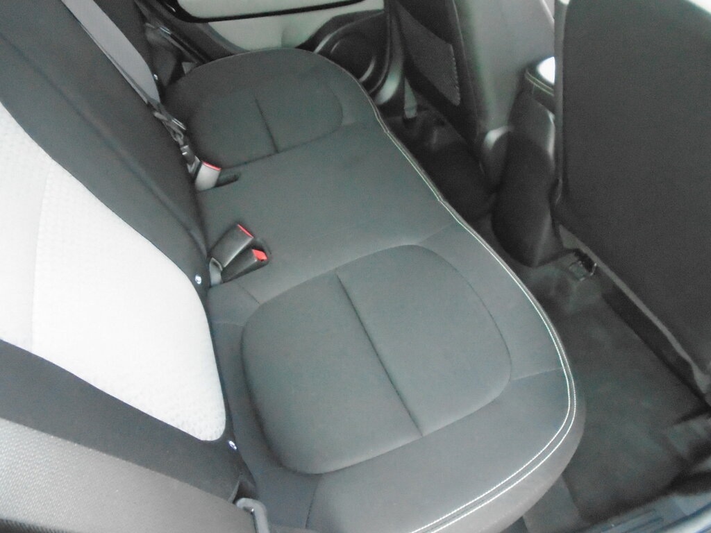 Kia Soul Soul Connect Crdi White #7