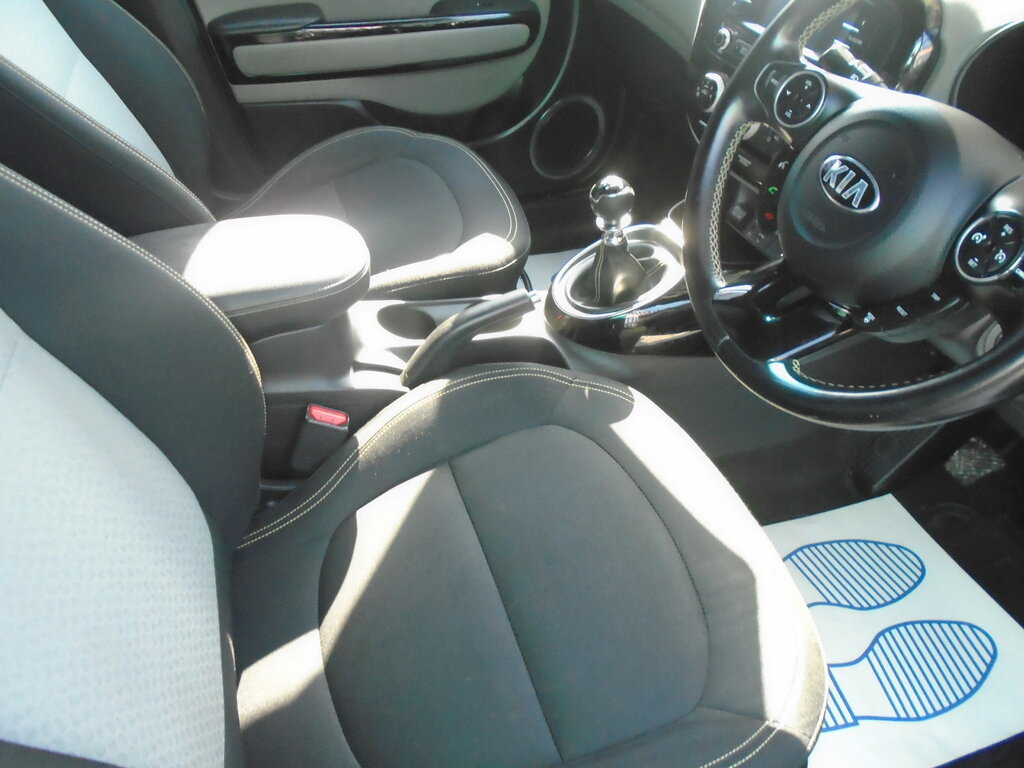 Kia Soul Soul Connect Crdi White #8