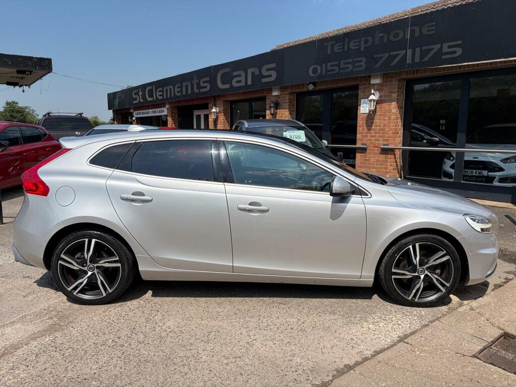 Volvo V40 Hatchback 2.0 D3 R-design Pro Euro 6 Ss 20 KJ18LDK Silver #2