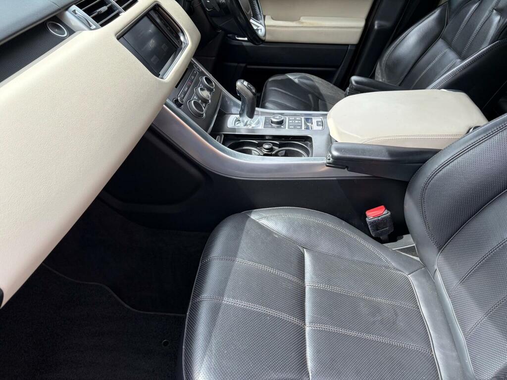 Land Rover Range Rover Sport Black #16