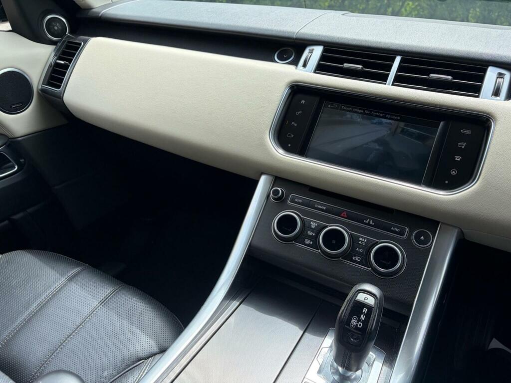 Land Rover Range Rover Sport Black #11