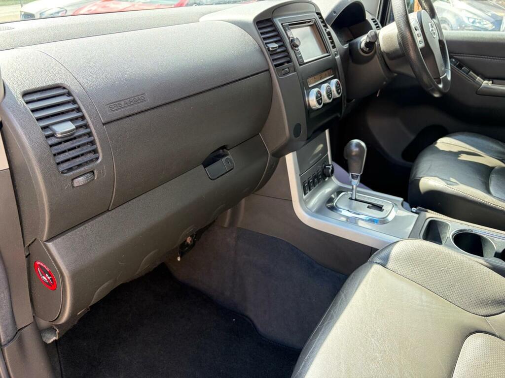 Nissan Navara Dci Tekna 4X4 Shr Dcb Black #29