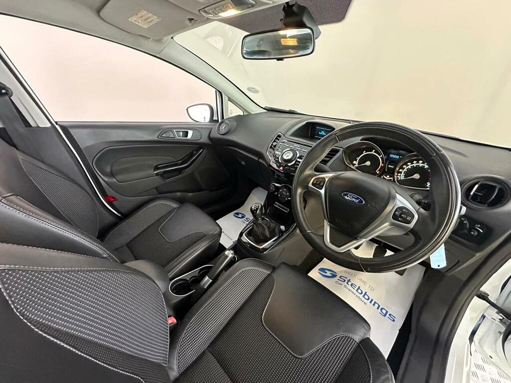Ford Fiesta 1.5 Tdci Zetec Euro 5  #6