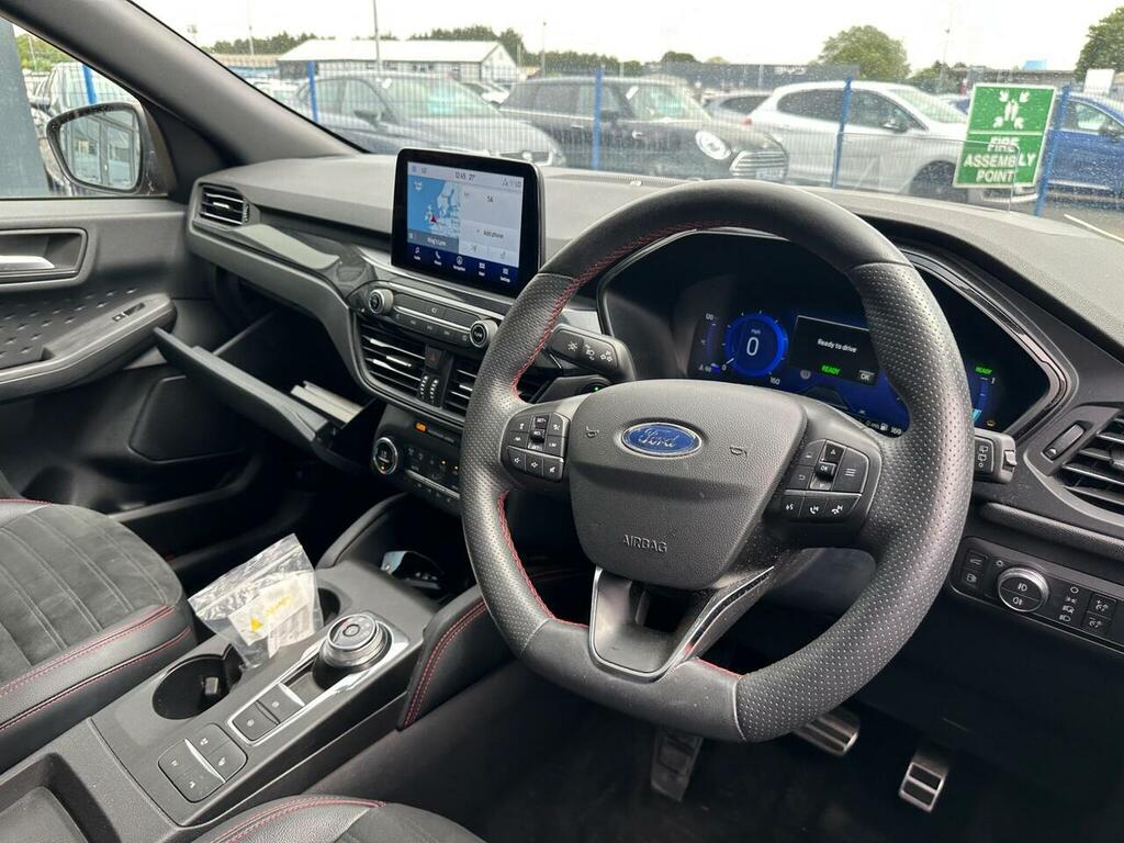 Ford Kuga 2.5 Ecoboost Duratec 14.4Kwh St-line X First Editi Red