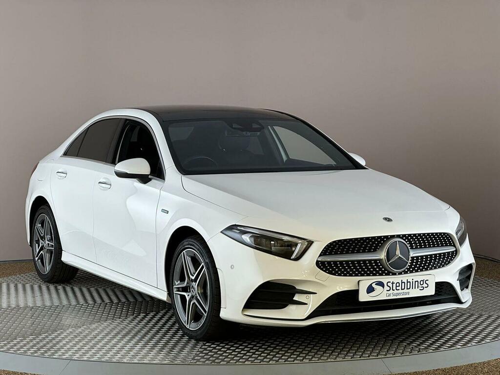 Mercedes-Benz A Class 1.3 A250e 15.6Kwh Amg Line Premium Plus 2 8G-dct White