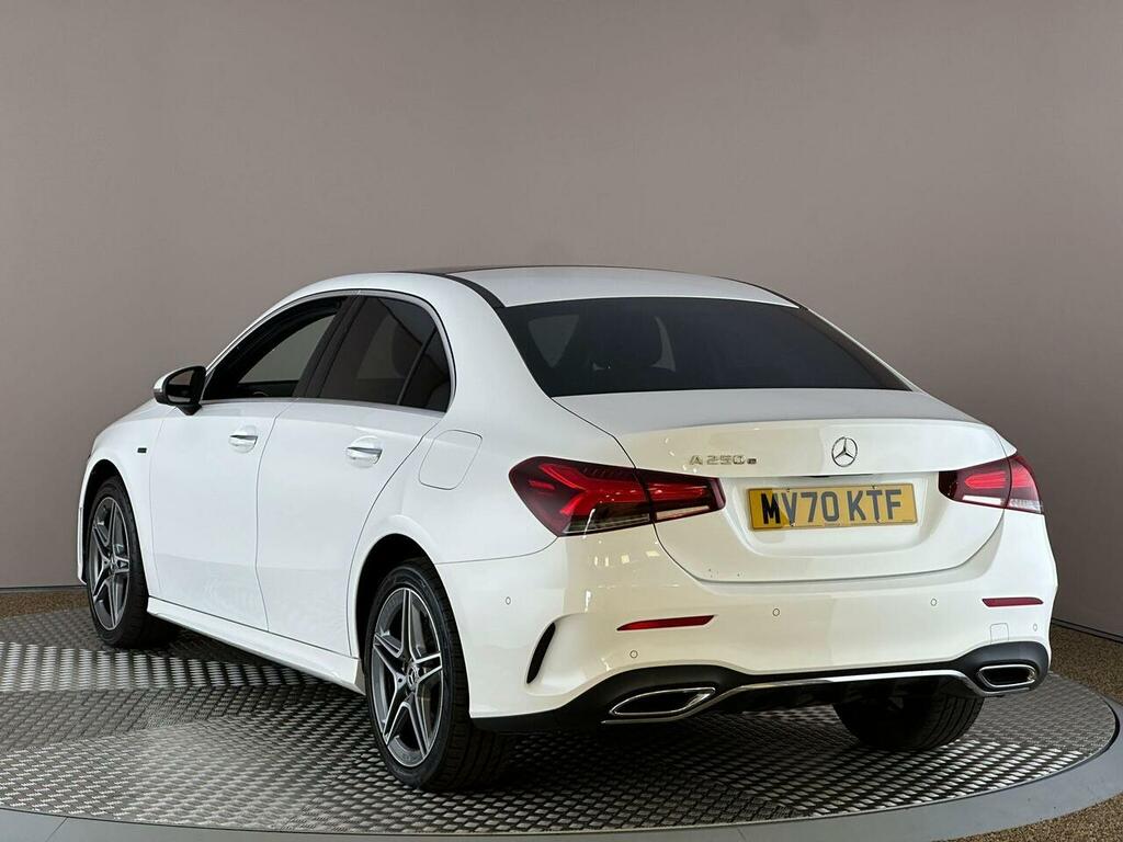 Mercedes-Benz A Class 1.3 A250e 15.6Kwh Amg Line Premium Plus 2 8G-dct MV70KTF White #4