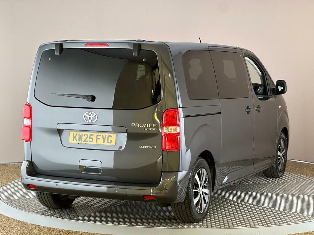 Toyota Proace Verso 75Kwh Design Medium Mpv Mwb #6