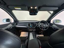 Volvo XC90 R Design Pro Black #49