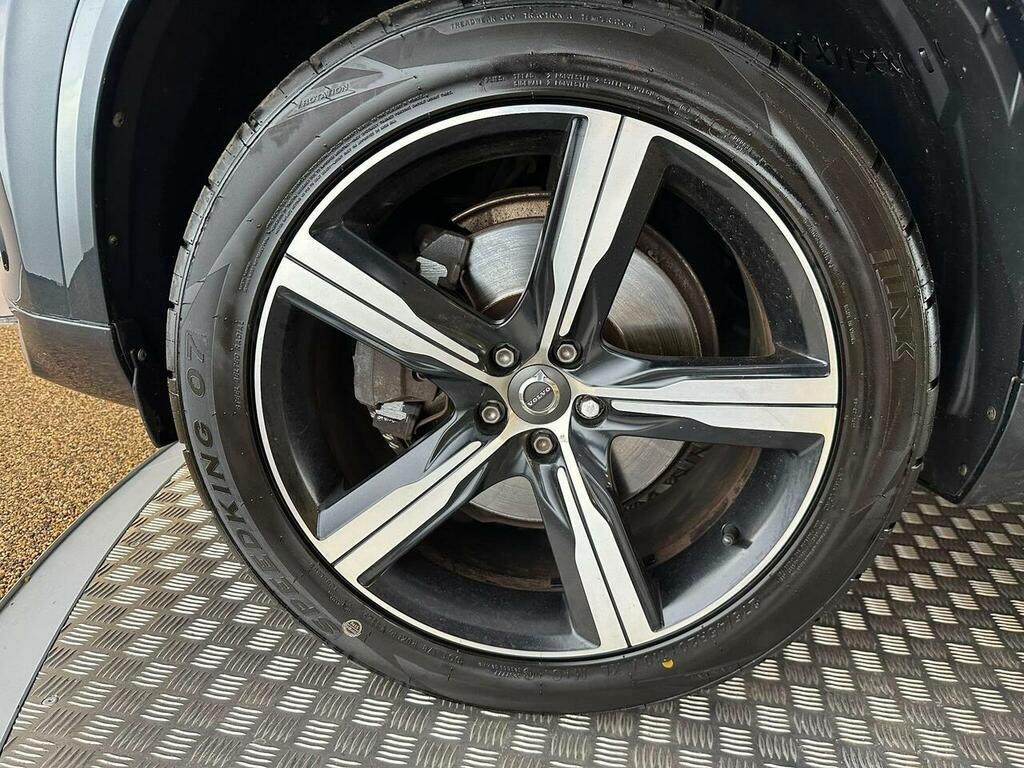 Volvo XC90 R Design Pro Black #27
