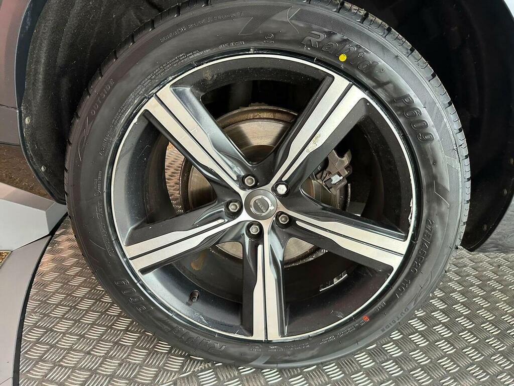 Volvo XC90 R Design Pro Black #26