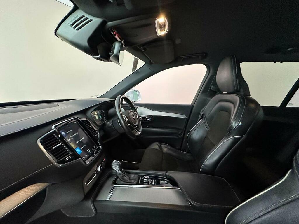 Volvo XC90 R Design Pro Black #21