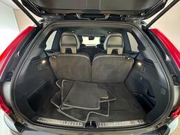 Volvo XC90 R Design Pro Black #50