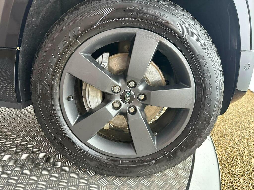 Land Rover Defender 110 X-dynamic Se Black #25