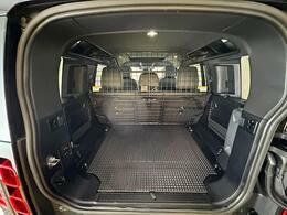 Land Rover Defender 110 X-dynamic Se Black #51